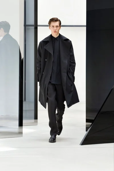 Look 17